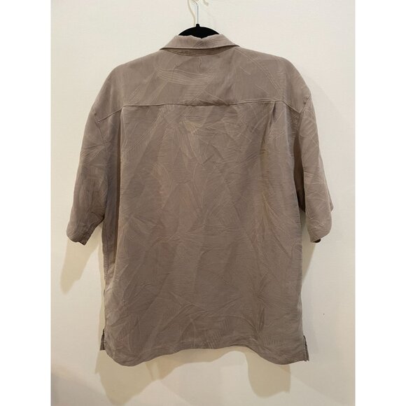 Caribbean Men's L Tan Leaf Print Button-Up Shirt Hawaiian - Picture 2 of 6